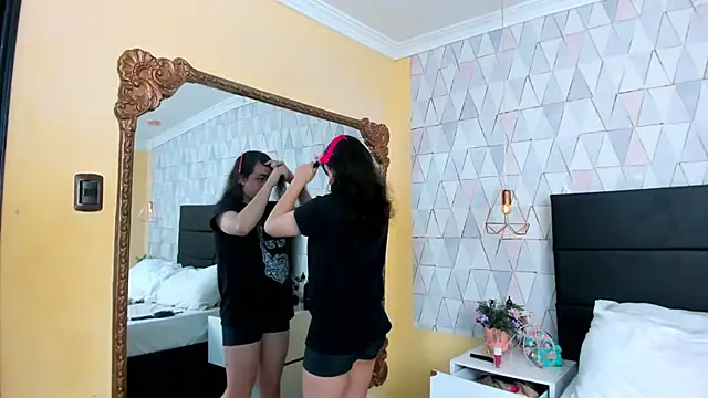 JustinePerry online show from April 2026 03:58:02 AM