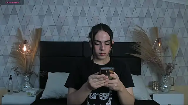 JustinePerry online show from March 2026 04:03:01 AM