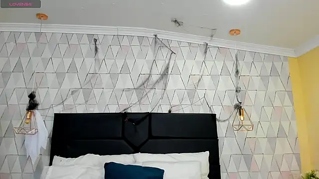 JustinePerry online show from November 2025 03:10:02 AM