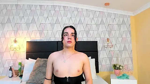 JustinePerry online show from November 2025 03:32:02 AM