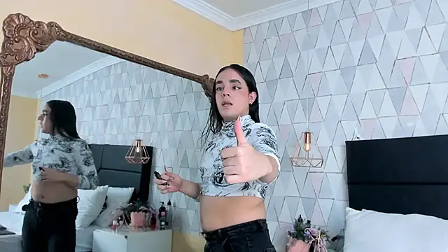 JustinePerry online show from April 2026 03:43:02 AM