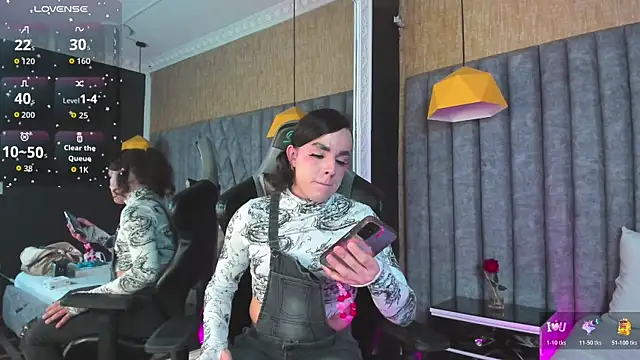 JustinePerry online show from February 2026 04:19:02 AM