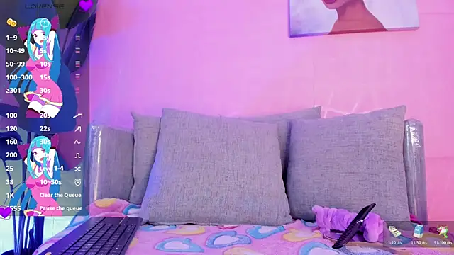 Trixiroy online show from October 2025 03:49:02 AM