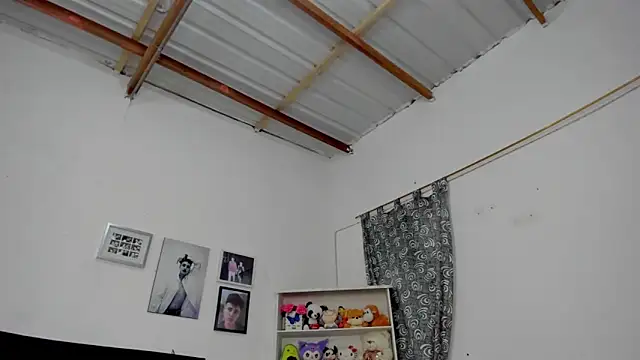 megan 100 online show from December 2025 05:01:01 PM