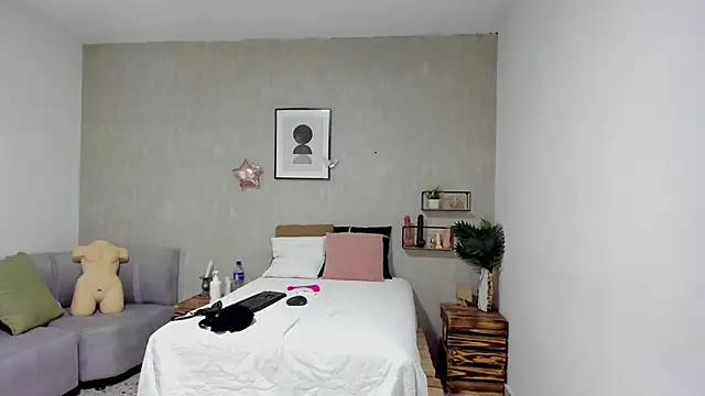 Snapshot of afrodita_martinez chatting on December 2025 07:24:02 PM afrodita martinez online show from December 2025 07:24:02 PM