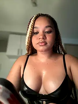 Snapshot of Lucy_wilson5 chatting on November 2025 03:40:01 AM Lucy wilson5 online show from November 2025 03:40:01 AM