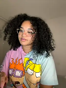 Snapshot of Lucy_wilson5 chatting on November 2025 03:49:02 AM Lucy wilson5 online show from November 2025 03:49:02 AM