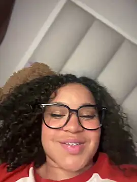 Snapshot of Lucy_wilson5 chatting on March 2025 04:19:01 AM Lucy wilson5 online show from March 2025 04:19:01 AM