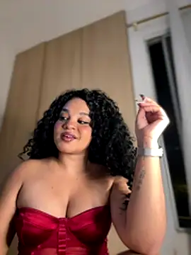 Snapshot of Lucy_wilson5 chatting on November 2025 03:10:01 AM Lucy wilson5 online show from November 2025 03:10:01 AM