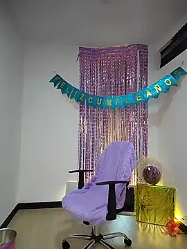 Snapshot of 911Calling chatting on February 2025 02:36:02 AM 911Calling online show from February 2025 02:36:02 AM