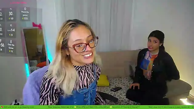 Snapshot of 911Calling chatting on January 2025 07:18:01 PM 911Calling online show from January 2025 07:18:01 PM