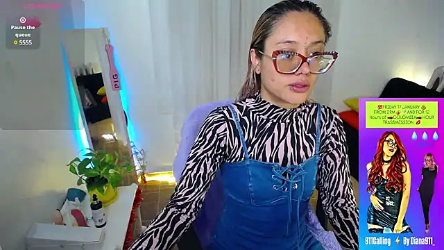 Snapshot of 911Calling chatting on January 2025 08:00:01 PM 911Calling online show from January 2025 08:00:01 PM