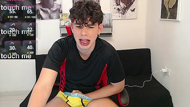 Angelo-cianuro- online show from April 2026 12:16:02 AM