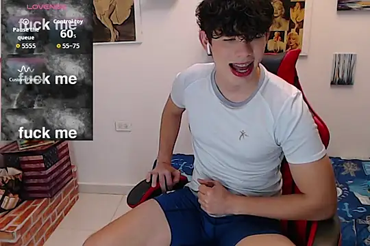 Snapshot of Angelo-cianuro- chatting on September 2025 10:27:02 PM Angelo-cianuro- online show from September 2025 10:27:02 PM