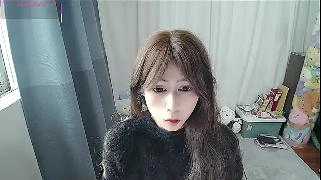 Snapshot of CN-Doudou chatting on December 2025 02:50:01 AM CN-Doudou online show from December 2025 02:50:01 AM