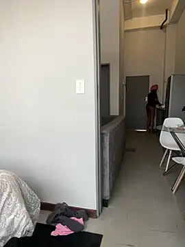 Snapshot of Queen-Boobylicious chatting on October 2025 08:15:02 AM Queen-Boobylicious online show from October 2025 08:15:02 AM