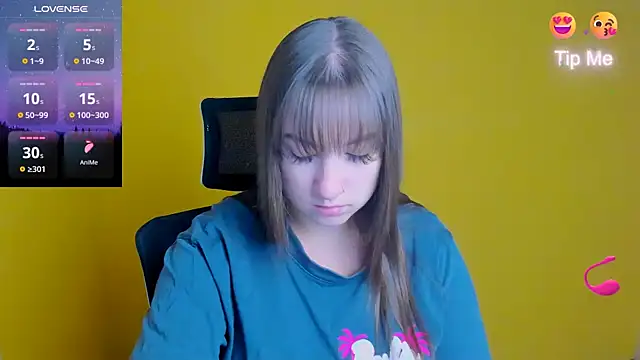 Snapshot of Evelina_GG chatting on September 2025 05:43:01 AM Evelina GG online show from September 2025 05:43:01 AM