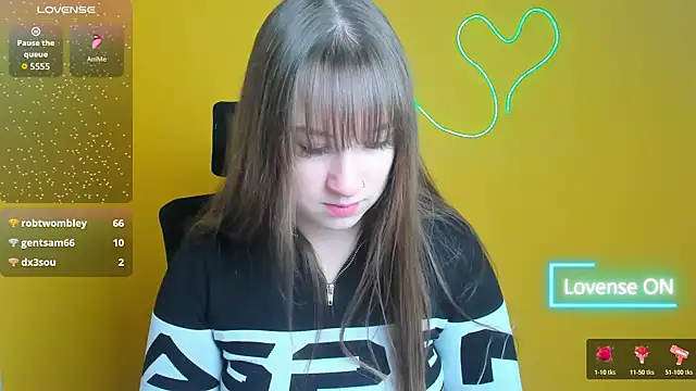 Snapshot of Evelina_GG chatting on October 2025 05:54:01 AM Evelina GG online show from October 2025 05:54:01 AM