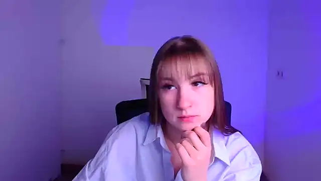 Snapshot of Evelina_GG chatting on February 2025 10:09:02 AM Evelina GG online show from February 2025 10:09:02 AM