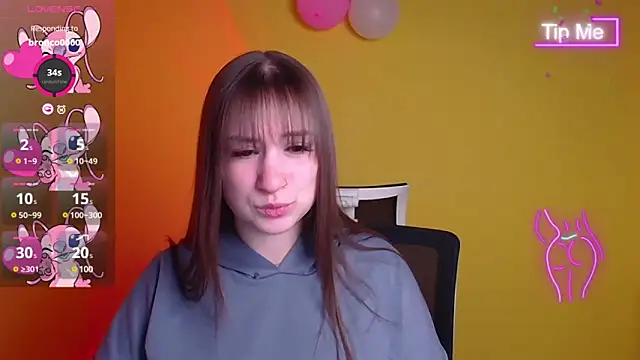 Snapshot of Evelina_GG chatting on February 2025 06:47:02 AM Evelina GG online show from February 2025 06:47:02 AM