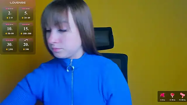 Snapshot of Evelina_GG chatting on October 2025 12:07:01 PM Evelina GG online show from October 2025 12:07:01 PM