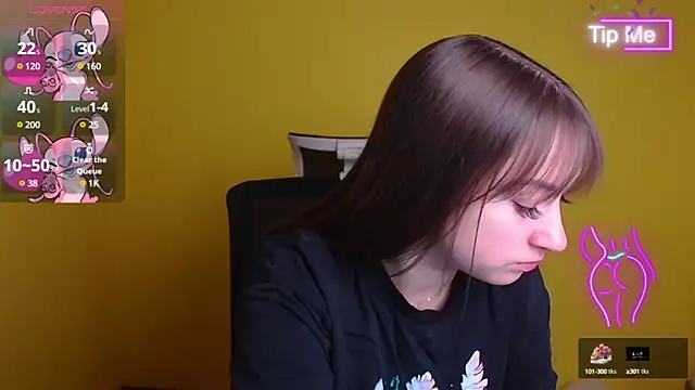 Snapshot of Evelina_GG chatting on February 2025 06:35:01 AM Evelina GG online show from February 2025 06:35:01 AM