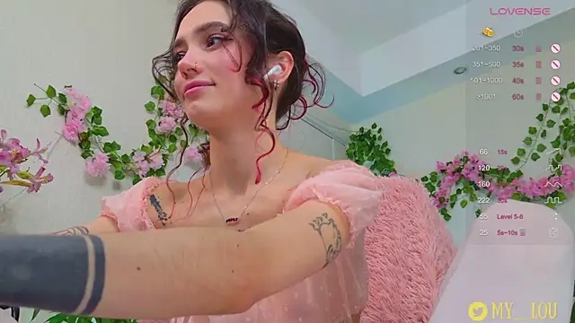 Snapshot of MyLou_ chatting on March 2025 03:16:02 PM MyLou online show from March 2025 03:16:02 PM