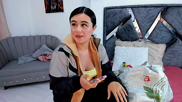 Snapshot of Dulce_amg chatting on May 2026 03:04:01 AM Dulce amg online show from May 2026 03:04:01 AM