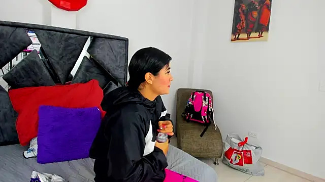 Dulce amg online show from November 2025 04:01:01 AM