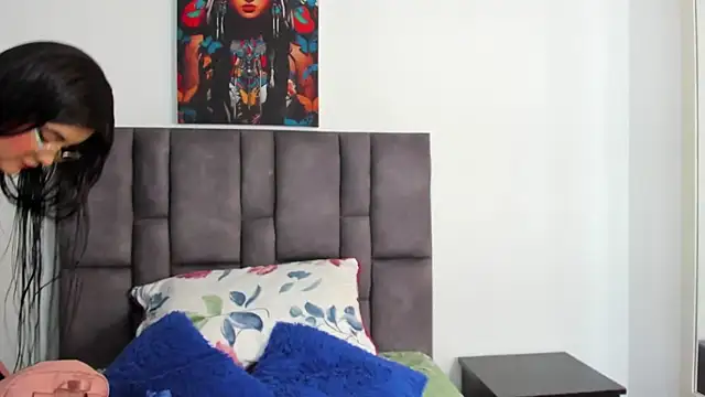 Dulce amg online show from March 2025 12:12:01 PM