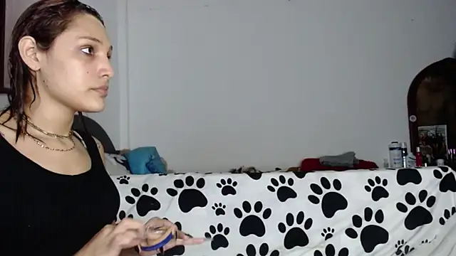 alexandra lorens online show from November 2025 01:20:01 AM