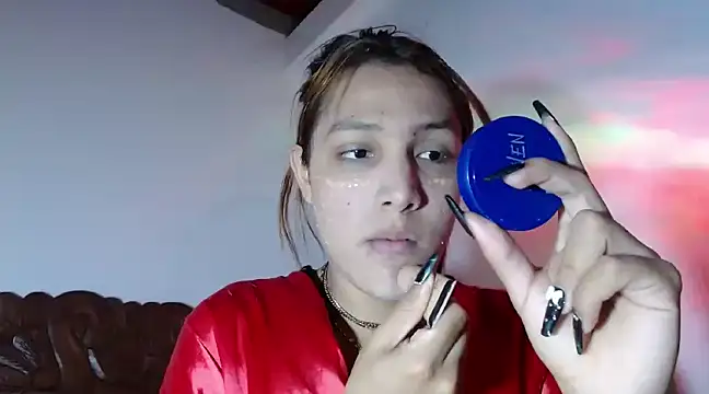 alexandra lorens online show from February 2025 06:29:02 PM