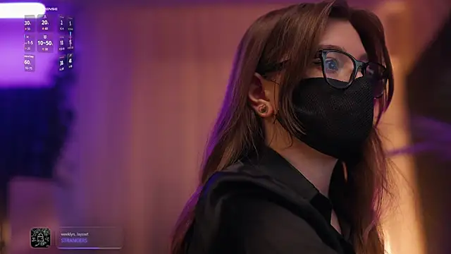 Snapshot of aarimass chatting on November 2025 05:05:01 PM aarimass online show from November 2025 05:05:01 PM