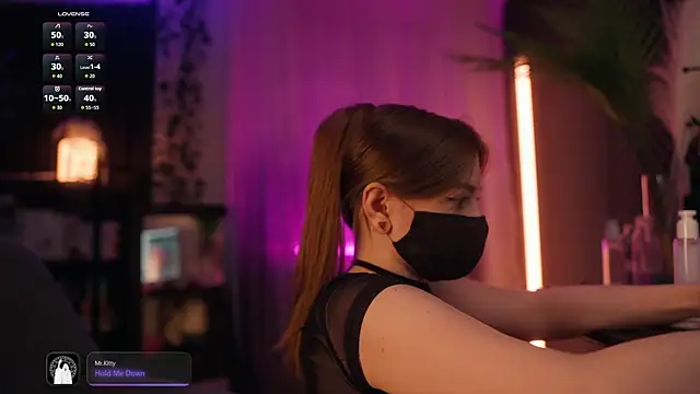 Snapshot of aarimass chatting on October 2025 03:54:02 PM aarimass online show from October 2025 03:54:02 PM