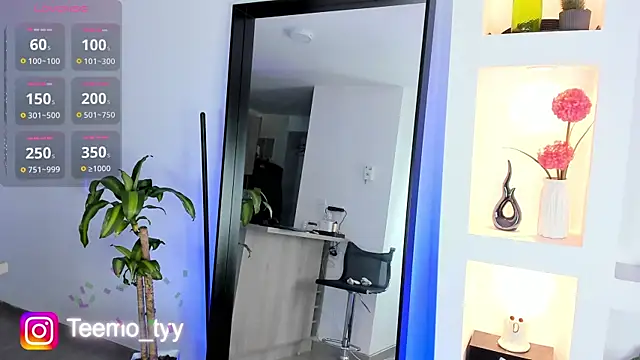 teemotwink online show from November 2025 10:10:02 PM