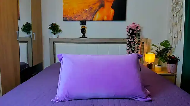 sweetangell69  online show from March 2026 04:02:01 AM