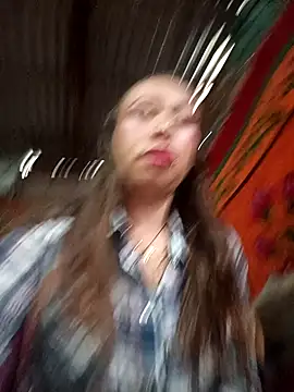 samy-blonde online show from February 2026 01:11:02 PM