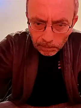 Snapshot of BesterJunge45 chatting on January 2025 04:02:01 AM BesterJunge45 online show from January 2025 04:02:01 AM