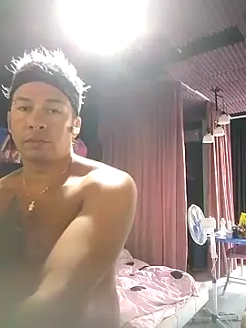 Snapshot of Lovely_milk chatting on September 2025 01:50:01 PM Lovely milk online show from September 2025 01:50:01 PM