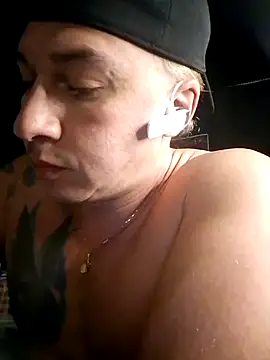 Snapshot of Lovely_milk chatting on March 2025 04:12:01 PM Lovely milk online show from March 2025 04:12:01 PM