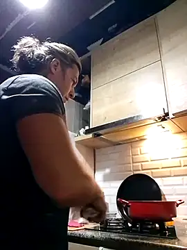 Lovely milk online show from December 2025 10:11:02 PM