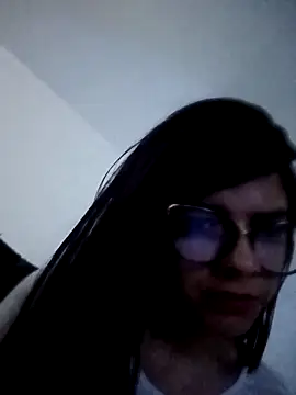 evelingjoyy online show from December 2025 10:01:02 PM