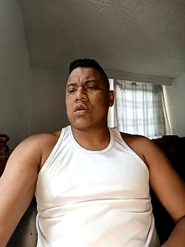 latinblack01 online show from October 2025 03:05:02 PM