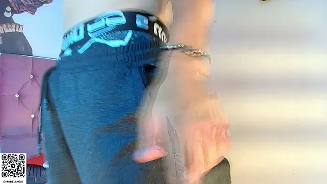 aaron antonella mds online show from December 2025 09:06:02 PM