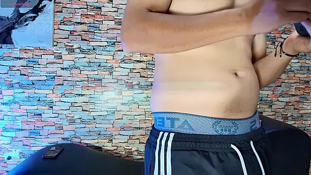 aaron antonella mds online show from April 2026 01:38:02 PM