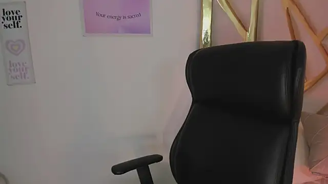LanaJones  online show from May 2026 12:48:02 PM
