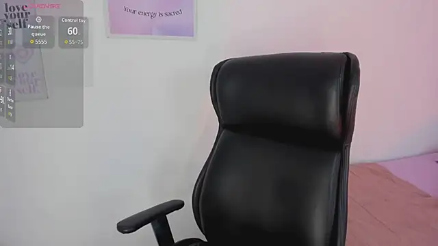 LanaJones  online show from April 2026 01:25:02 PM