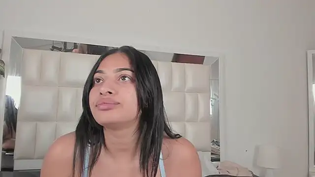 Snapshot of Alhana_pulido chatting on October 2025 02:06:02 PM Alhana pulido online show from October 2025 02:06:02 PM