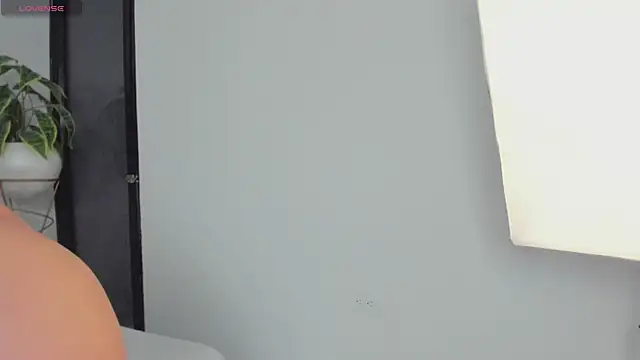 Snapshot of Alhana_pulido chatting on December 2025 08:08:02 PM Alhana pulido online show from December 2025 08:08:02 PM