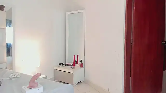 Snapshot of Alhana_pulido chatting on February 2025 10:55:02 PM Alhana pulido online show from February 2025 10:55:02 PM